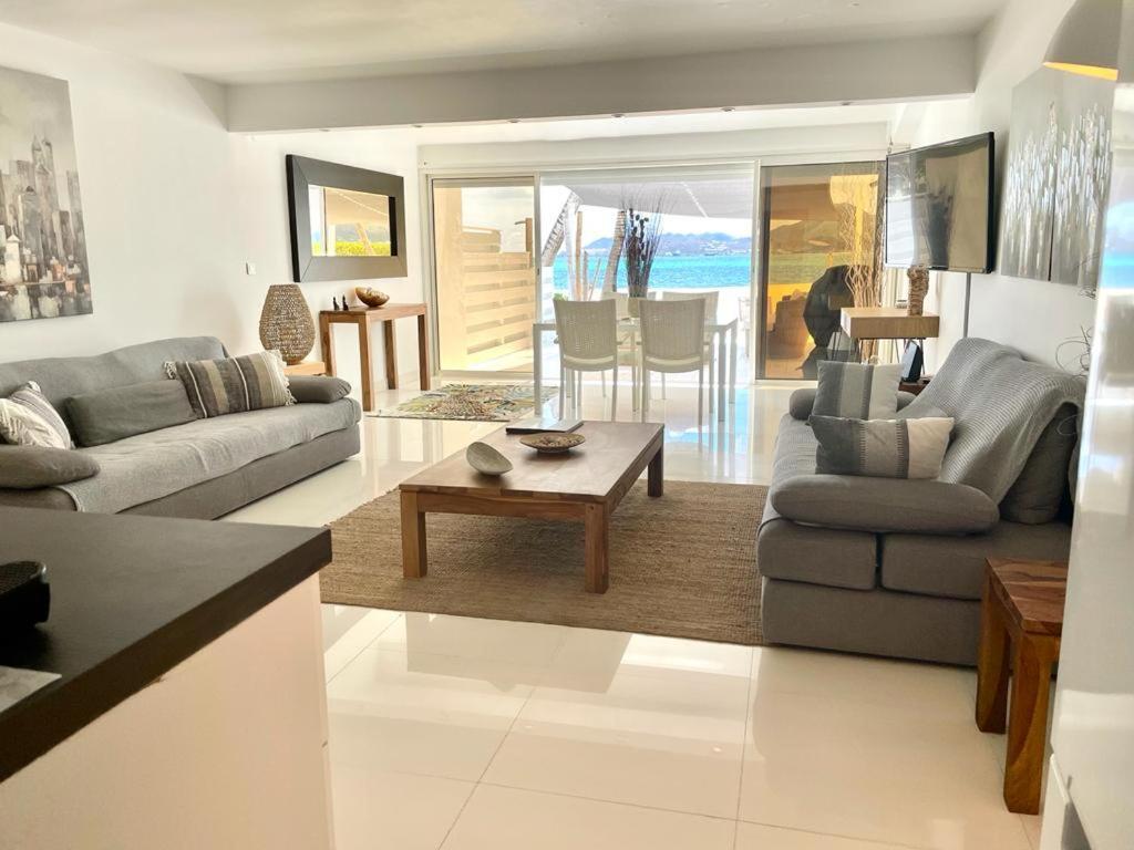 Villa Cocoon Sur La Plage Sandy Ground Exterior photo