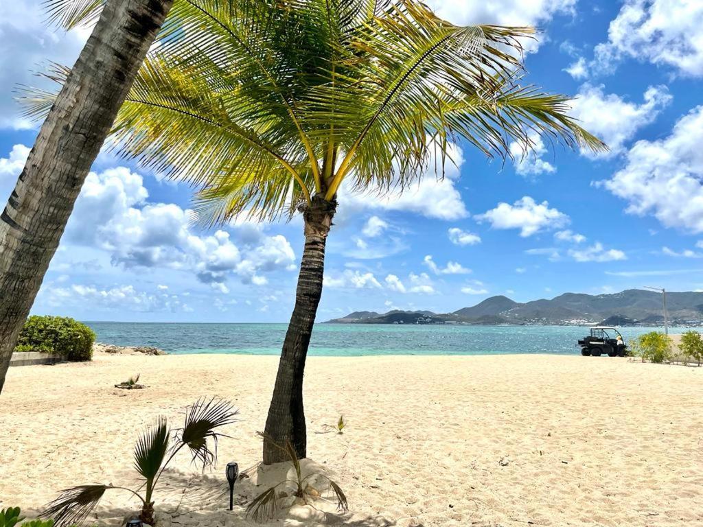 Villa Cocoon Sur La Plage Sandy Ground Exterior photo